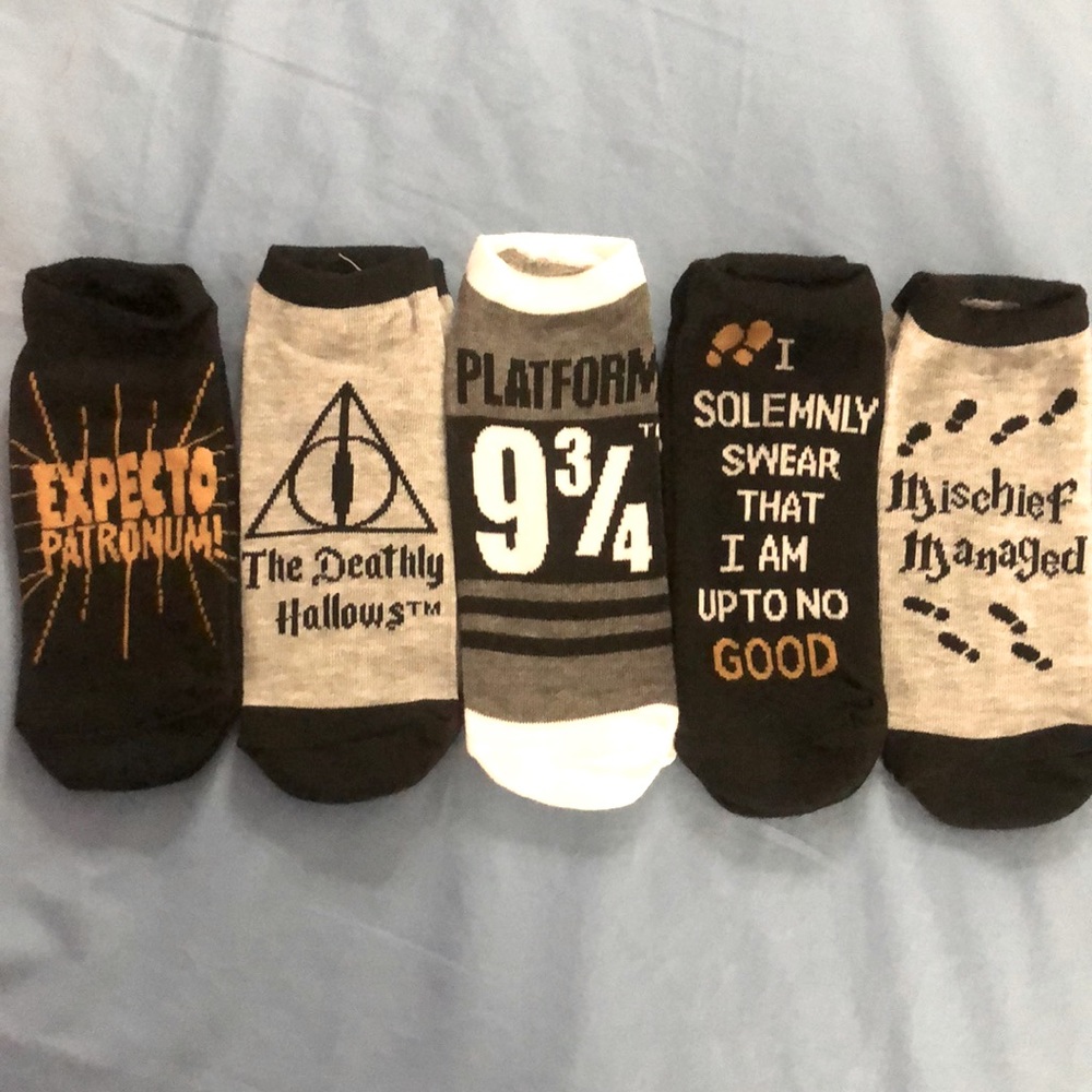Harry Potter Shirt & Sock Bundle - Picture 8 of 8